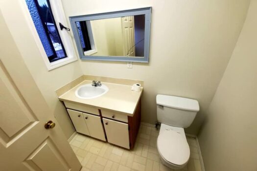 2/3 1258 Trans Canada Hwy, Sorrento, BC